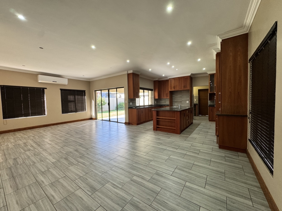 To Let 3 Bedroom Property for Rent in Wilkoppies North West